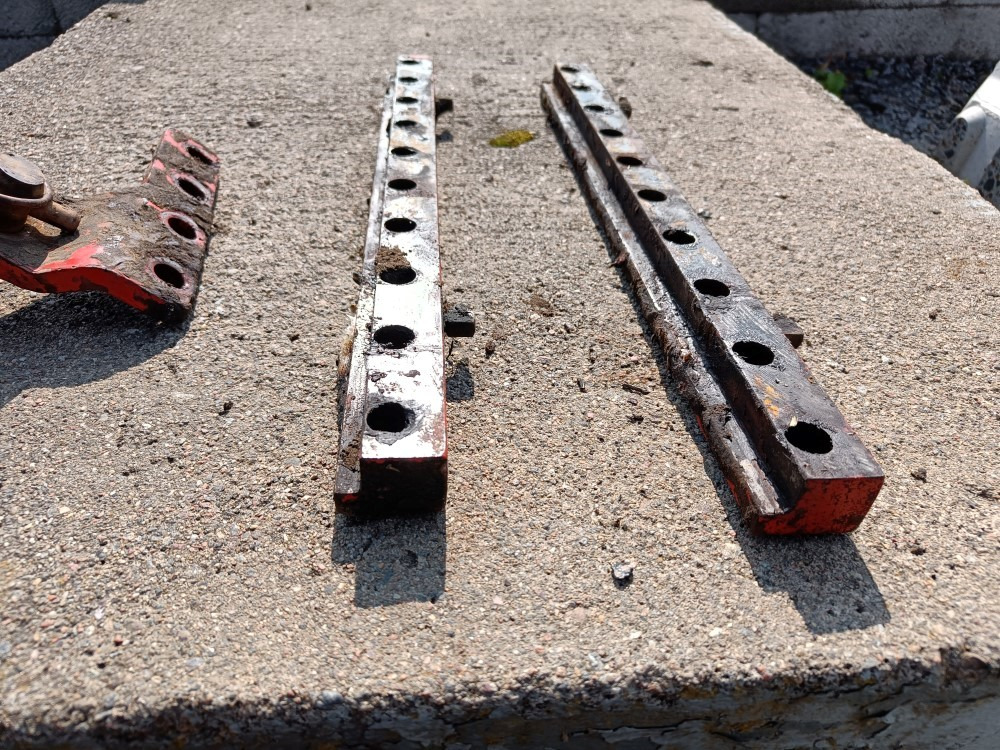 Kverneland E8 paluuauran kääntöpään liukupalat - Aura: kuva Kverneland E8 paluuauran kääntöpään liukupalat - Aura Kverneland E8 paluuauran kääntöpään liukupalat - Aura: kuva Kverneland E8 paluuauran kääntöpään liukupalat - Aura