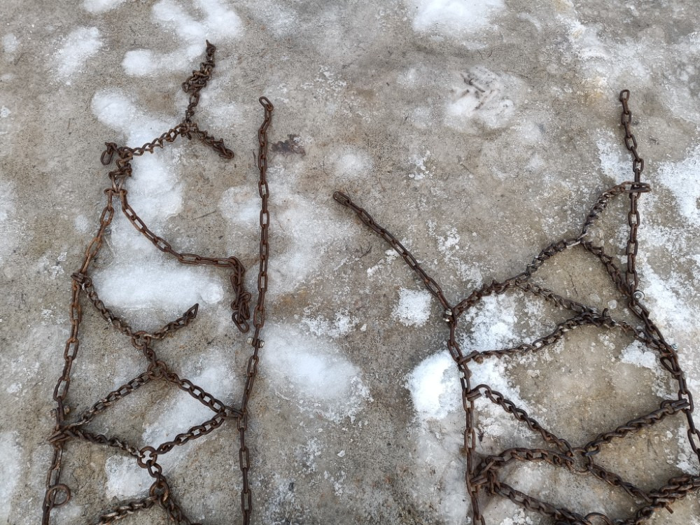 Lumiketjut traktoriin - Renkaat ja vanteet: kuva Lumiketjut traktoriin - Renkaat ja vanteet Lumiketjut traktoriin - Renkaat ja vanteet: kuva Lumiketjut traktoriin - Renkaat ja vanteet