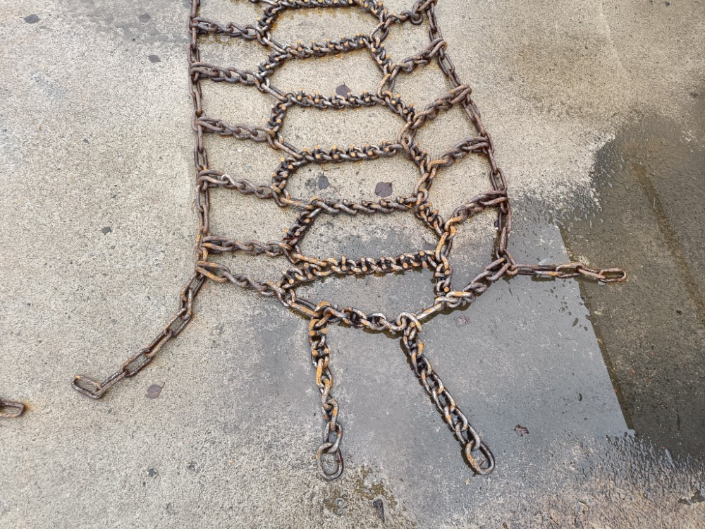 Piikkiketjut 16.9x24 - vahvuus 11mm - Maatalouskoneet: kuva Piikkiketjut 16.9x24 - vahvuus 11mm - Maatalouskoneet Piikkiketjut 16.9x24 - vahvuus 11mm - Maatalouskoneet: kuva Piikkiketjut 16.9x24 - vahvuus 11mm - Maatalouskoneet