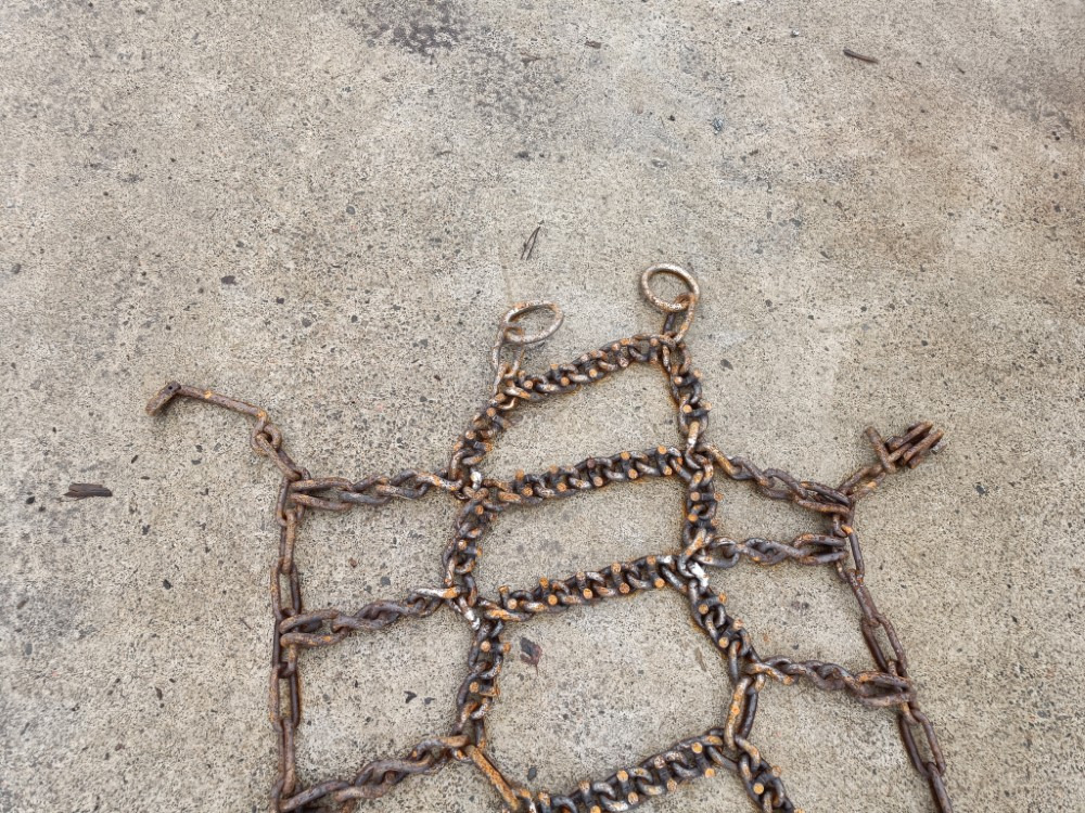 Piikkiketjut 16.9x24 - vahvuus 11mm - Maatalouskoneet: kuva Piikkiketjut 16.9x24 - vahvuus 11mm - Maatalouskoneet Piikkiketjut 16.9x24 - vahvuus 11mm - Maatalouskoneet: kuva Piikkiketjut 16.9x24 - vahvuus 11mm - Maatalouskoneet