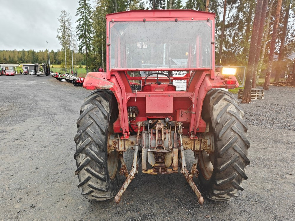 Massey Ferguson 165S Lisähydrauliikalla, katso video! - Traktori: kuva Massey Ferguson 165S Lisähydrauliikalla, katso video! - Traktori Massey Ferguson 165S Lisähydrauliikalla, katso video! - Traktori: kuva Massey Ferguson 165S Lisähydrauliikalla, katso video! - Traktori