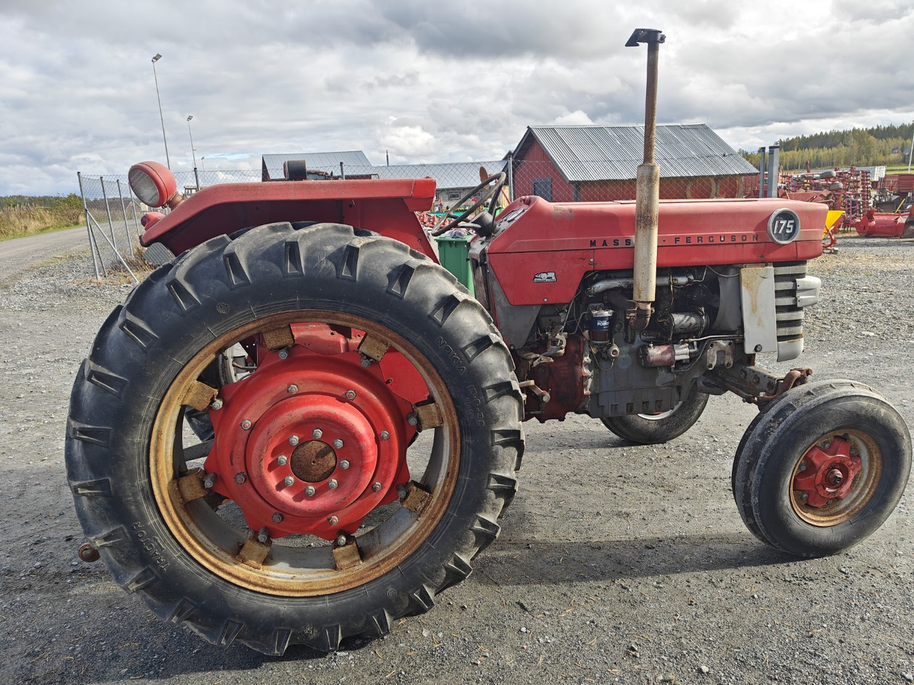 Massey Ferguson 175 Multi Power Avomalli, katso video! - Traktori: kuva Massey Ferguson 175 Multi Power Avomalli, katso video! - Traktori Massey Ferguson 175 Multi Power Avomalli, katso video! - Traktori: kuva Massey Ferguson 175 Multi Power Avomalli, katso video! - Traktori