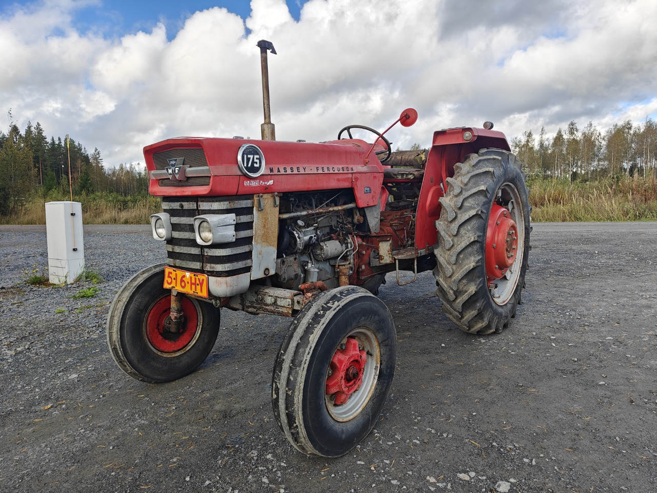 Massey Ferguson 175 Multi Power Avomalli, katso video! - Traktori: kuva Massey Ferguson 175 Multi Power Avomalli, katso video! - Traktori Massey Ferguson 175 Multi Power Avomalli, katso video! - Traktori: kuva Massey Ferguson 175 Multi Power Avomalli, katso video! - Traktori