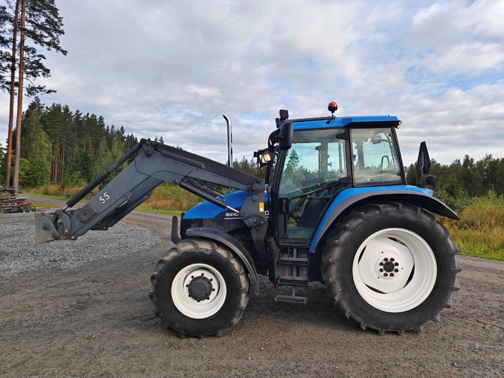 New Holland TS100, ES vaihteisto, ilmastointi, etukuormaaja Ålö Q55, katso video! - Traktori: kuva New Holland TS100, ES vaihteisto, ilmastointi, etukuormaaja Ålö Q55, katso video! - Traktori New Holland TS100, ES vaihteisto, ilmastointi, etukuormaaja Ålö Q55, katso video! - Traktori: kuva New Holland TS100, ES vaihteisto, ilmastointi, etukuormaaja Ålö Q55, katso video! - Traktori