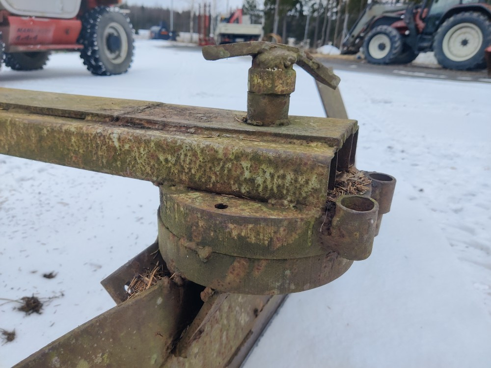 Puskulevy - Maatalouskoneet Perälevy 200cm pikkutraktoriin: kuva Puskulevy - Maatalouskoneet Perälevy 200cm pikkutraktoriin