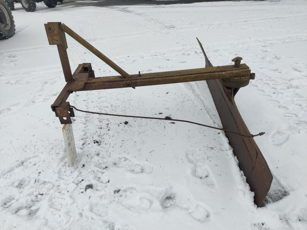 Puskulevy - Maatalouskoneet Perälevy 200cm pikkutraktoriin: kuva Puskulevy - Maatalouskoneet Perälevy 200cm pikkutraktoriin