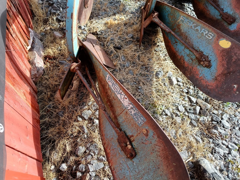 Leasing Sarka-aura Fiskars 3-siipinen Automaattilaukaisu, kiekkoleikkurit Sarka-aura Fiskars 3-siipinen Automaattilaukaisu, kiekkoleikkurit: kuva Leasing Sarka-aura Fiskars 3-siipinen Automaattilaukaisu, kiekkoleikkurit Sarka-aura Fiskars 3-siipinen Automaattilaukaisu, kiekkoleikkurit