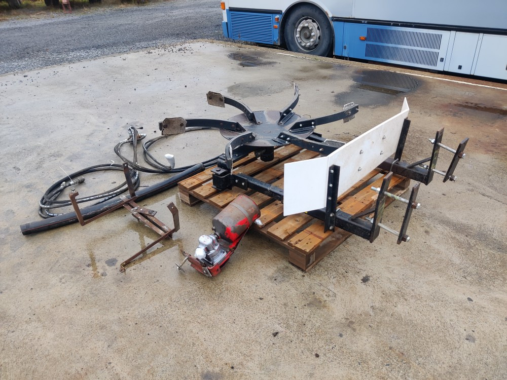 Spreader Inc Ruumeenlevitin - Lisävarusteet - sadonkorjuukone: kuva Spreader Inc Ruumeenlevitin - Lisävarusteet - sadonkorjuukone Spreader Inc Ruumeenlevitin - Lisävarusteet - sadonkorjuukone: kuva Spreader Inc Ruumeenlevitin - Lisävarusteet - sadonkorjuukone