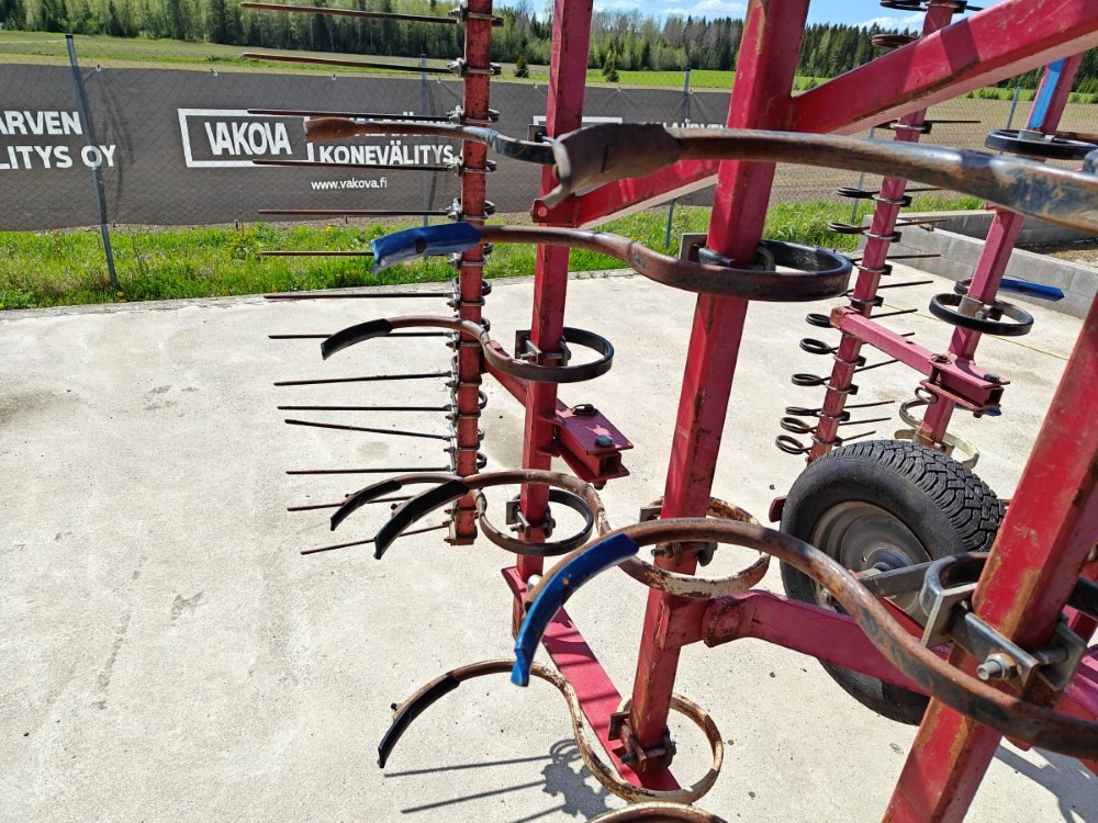 VM 450 cm, hydraulisesti taittuva, etulana ja jälkihara, katso video! - Joustopiikkiäes: kuva VM 450 cm, hydraulisesti taittuva, etulana ja jälkihara, katso video! - Joustopiikkiäes VM 450 cm, hydraulisesti taittuva, etulana ja jälkihara, katso video! - Joustopiikkiäes: kuva VM 450 cm, hydraulisesti taittuva, etulana ja jälkihara, katso video! - Joustopiikkiäes