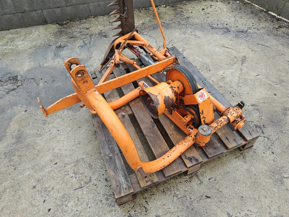 Wärtsilä Pomo PNH6K sorminiittokone - Niittokone: kuva Wärtsilä Pomo PNH6K sorminiittokone - Niittokone Wärtsilä Pomo PNH6K sorminiittokone - Niittokone: kuva Wärtsilä Pomo PNH6K sorminiittokone - Niittokone