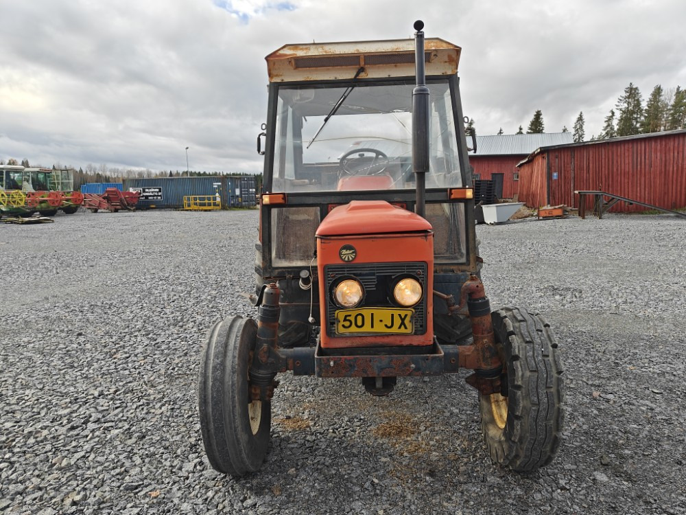ZETOR 7011 - Traktori: kuva ZETOR 7011 - Traktori ZETOR 7011 - Traktori: kuva ZETOR 7011 - Traktori