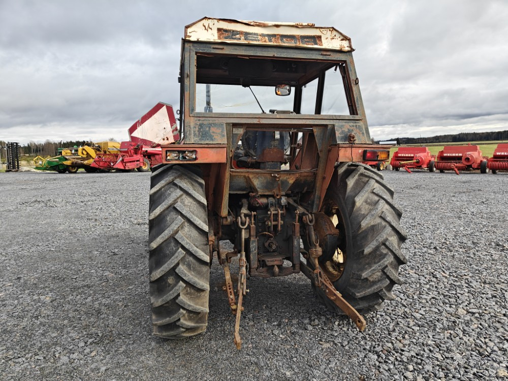 ZETOR 7011 - Traktori: kuva ZETOR 7011 - Traktori ZETOR 7011 - Traktori: kuva ZETOR 7011 - Traktori