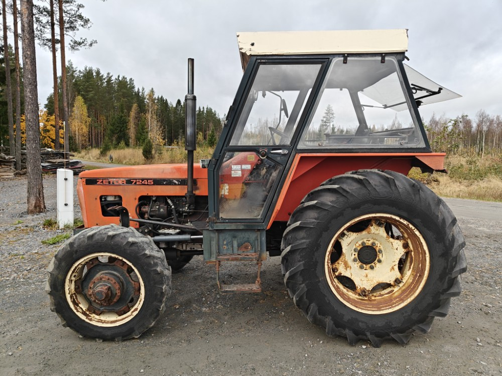 ZETOR 7245 - 4WD - Traktori: kuva ZETOR 7245 - 4WD - Traktori ZETOR 7245 - 4WD - Traktori: kuva ZETOR 7245 - 4WD - Traktori