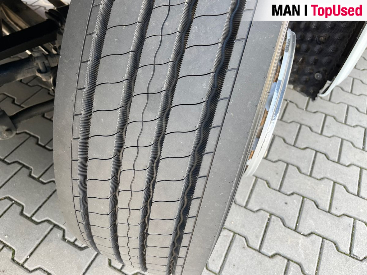 MAN TGX 18.470 4x2 BL SA - Vetopöytäauto: kuva MAN TGX 18.470 4x2 BL SA - Vetopöytäauto MAN TGX 18.470 4x2 BL SA - Vetopöytäauto: kuva MAN TGX 18.470 4x2 BL SA - Vetopöytäauto