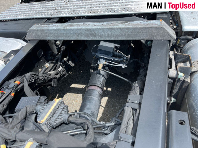 MAN TGX 18.470 4x2 LL SA Klima Luftfeder ZV - Vetopöytäauto: kuva MAN TGX 18.470 4x2 LL SA Klima Luftfeder ZV - Vetopöytäauto MAN TGX 18.470 4x2 LL SA Klima Luftfeder ZV - Vetopöytäauto: kuva MAN TGX 18.470 4x2 LL SA Klima Luftfeder ZV - Vetopöytäauto