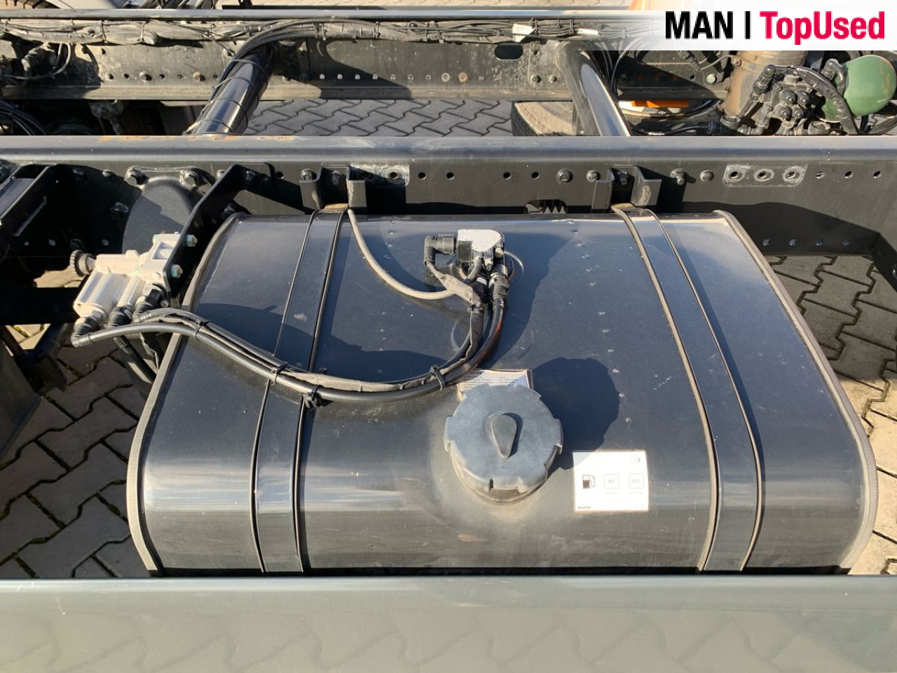 MAN TGL 12.190 4x2 BL CH Euro6 Klima AHK Luftfeder ZV - Kuorma-auto alusta: kuva MAN TGL 12.190 4x2 BL CH Euro6 Klima AHK Luftfeder ZV - Kuorma-auto alusta MAN TGL 12.190 4x2 BL CH Euro6 Klima AHK Luftfeder ZV - Kuorma-auto alusta: kuva MAN TGL 12.190 4x2 BL CH Euro6 Klima AHK Luftfeder ZV - Kuorma-auto alusta