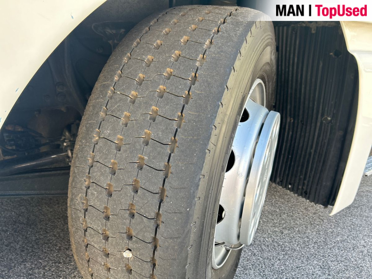 MAN TGX 18.510 4X2 LLS-U Euro6 Retarder Klima ZV - Vetopöytäauto: kuva MAN TGX 18.510 4X2 LLS-U Euro6 Retarder Klima ZV - Vetopöytäauto MAN TGX 18.510 4X2 LLS-U Euro6 Retarder Klima ZV - Vetopöytäauto: kuva MAN TGX 18.510 4X2 LLS-U Euro6 Retarder Klima ZV - Vetopöytäauto