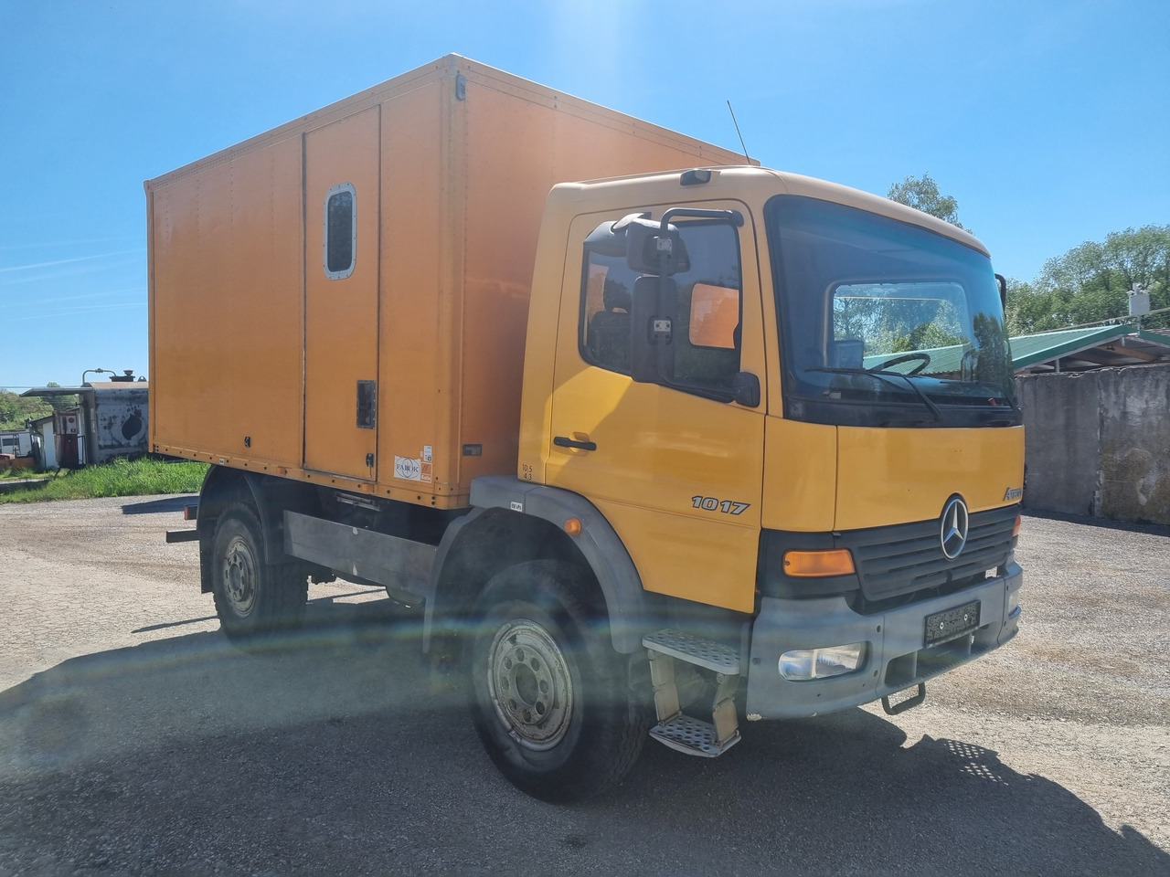 MERCEDES-BENZ ATEGO 1017 4x4 BOX + PTO - Umpikori kuorma-auto: kuva MERCEDES-BENZ ATEGO 1017 4x4 BOX + PTO - Umpikori kuorma-auto MERCEDES-BENZ ATEGO 1017 4x4 BOX + PTO - Umpikori kuorma-auto: kuva MERCEDES-BENZ ATEGO 1017 4x4 BOX + PTO - Umpikori kuorma-auto