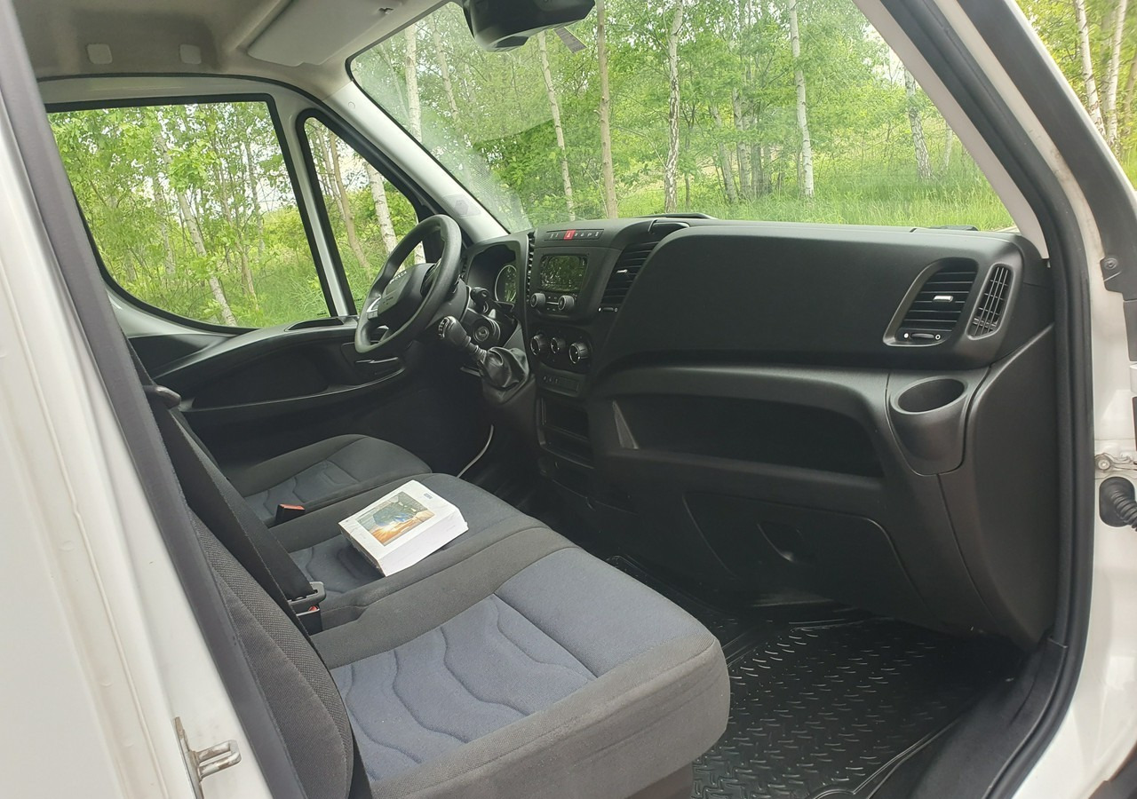 Jakeluauto Iveco 35 Daily 35S14: kuva Jakeluauto Iveco 35 Daily 35S14