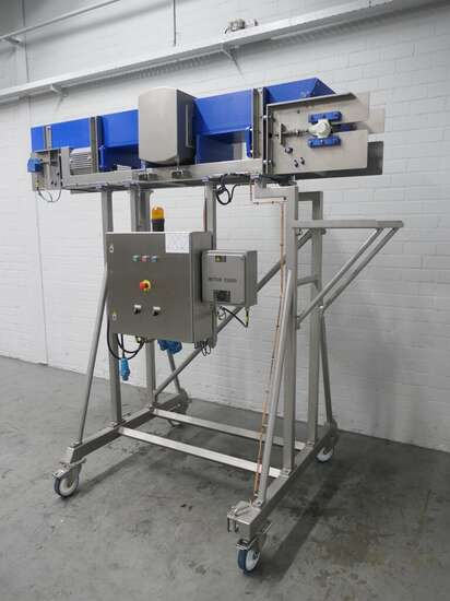 Boldt Mettler Toledo metal detector BFCM 12.07 - Elintarviketeollisuuden kone: kuva Boldt Mettler Toledo metal detector BFCM 12.07 - Elintarviketeollisuuden kone Boldt Mettler Toledo metal detector BFCM 12.07 - Elintarviketeollisuuden kone: kuva Boldt Mettler Toledo metal detector BFCM 12.07 - Elintarviketeollisuuden kone