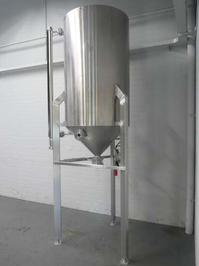 Koppens oiltank VTC1100 - Elintarviketeollisuuden kone: kuva Koppens oiltank VTC1100 - Elintarviketeollisuuden kone Koppens oiltank VTC1100 - Elintarviketeollisuuden kone: kuva Koppens oiltank VTC1100 - Elintarviketeollisuuden kone