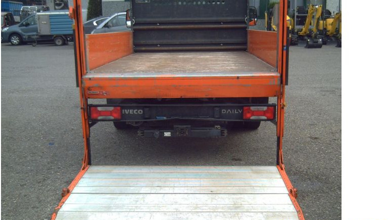 Iveco DAILYdaily 35-140 - Avolava pakettiauto: kuva Iveco DAILYdaily 35-140 - Avolava pakettiauto Iveco DAILYdaily 35-140 - Avolava pakettiauto: kuva Iveco DAILYdaily 35-140 - Avolava pakettiauto
