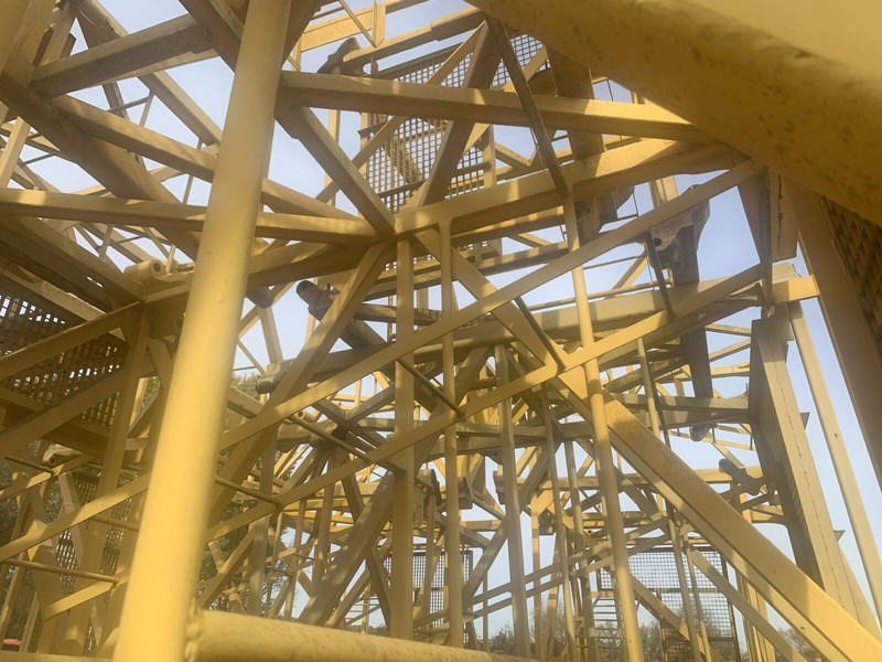 Liebherr 120HC - Torninosturi: kuva Liebherr 120HC - Torninosturi Liebherr 120HC - Torninosturi: kuva Liebherr 120HC - Torninosturi