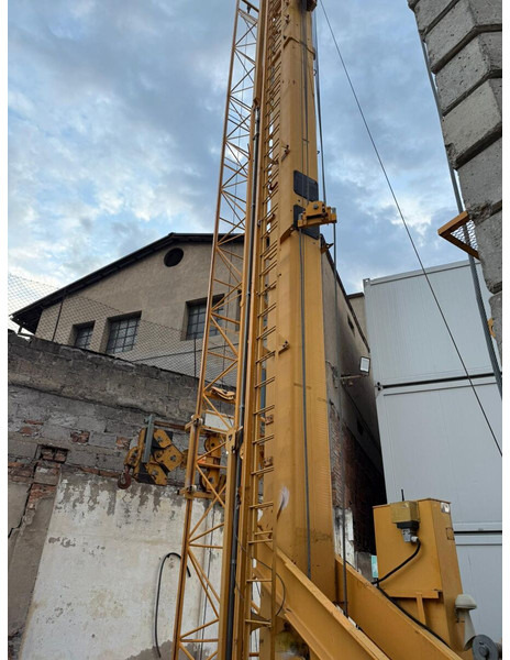 Liebherr 32K perfect, ready to load - Torninosturi: kuva Liebherr 32K perfect, ready to load - Torninosturi Liebherr 32K perfect, ready to load - Torninosturi: kuva Liebherr 32K perfect, ready to load - Torninosturi