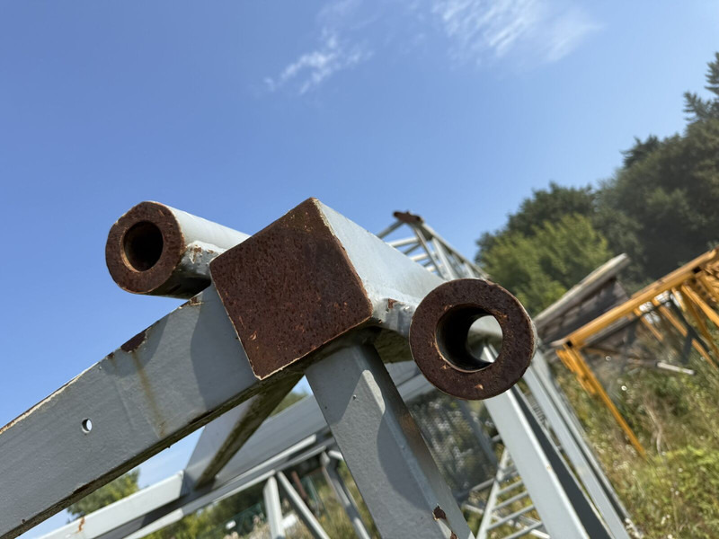 Liebherr 80HC 120HC 170HC towers + 120HC undercarriage - Torninosturi: kuva Liebherr 80HC 120HC 170HC towers + 120HC undercarriage - Torninosturi Liebherr 80HC 120HC 170HC towers + 120HC undercarriage - Torninosturi: kuva Liebherr 80HC 120HC 170HC towers + 120HC undercarriage - Torninosturi