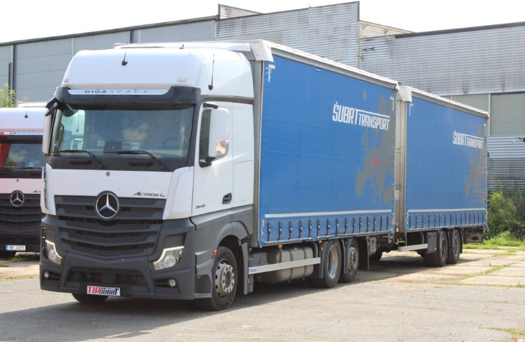 Mercedes-Benz Actros 2542 NAVIGACE + PANAV TVK 18 M (8,20m x 2,4 - Pressukapelli kuorma-auto, Pressukapelliperävaunu: kuva  Mercedes-Benz Actros 2542 NAVIGACE + PANAV TVK 18 M (8,20m x 2,4 - Pressukapelli kuorma-auto, Pressukapelliperävaunu Mercedes-Benz Actros 2542 NAVIGACE + PANAV TVK 18 M (8,20m x 2,4 - Pressukapelli kuorma-auto, Pressukapelliperävaunu: kuva  Mercedes-Benz Actros 2542 NAVIGACE + PANAV TVK 18 M (8,20m x 2,4 - Pressukapelli kuorma-auto, Pressukapelliperävaunu