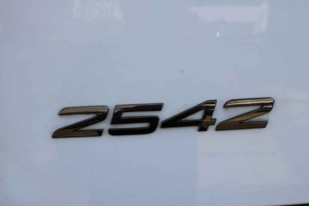 Mercedes-Benz Actros 2542 NAVIGACE + PANAV TVK 18 M (8,20m x 2,4 - Pressukapelli kuorma-auto, Pressukapelliperävaunu: kuva  Mercedes-Benz Actros 2542 NAVIGACE + PANAV TVK 18 M (8,20m x 2,4 - Pressukapelli kuorma-auto, Pressukapelliperävaunu Mercedes-Benz Actros 2542 NAVIGACE + PANAV TVK 18 M (8,20m x 2,4 - Pressukapelli kuorma-auto, Pressukapelliperävaunu: kuva  Mercedes-Benz Actros 2542 NAVIGACE + PANAV TVK 18 M (8,20m x 2,4 - Pressukapelli kuorma-auto, Pressukapelliperävaunu