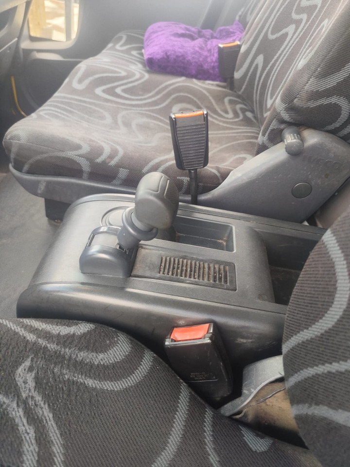 IVECO EUROCARGO 120E28P - Kuorma-auto alusta: kuva IVECO EUROCARGO 120E28P - Kuorma-auto alusta IVECO EUROCARGO 120E28P - Kuorma-auto alusta: kuva IVECO EUROCARGO 120E28P - Kuorma-auto alusta