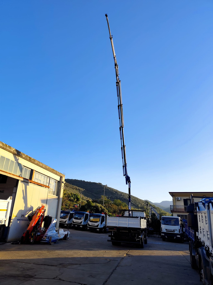 Nosturiauto, Kippiauto kuorma-auto IVECO EUROCARGO 160-250: kuva Nosturiauto, Kippiauto kuorma-auto IVECO EUROCARGO 160-250 Nosturiauto, Kippiauto kuorma-auto IVECO EUROCARGO 160-250: kuva Nosturiauto, Kippiauto kuorma-auto IVECO EUROCARGO 160-250