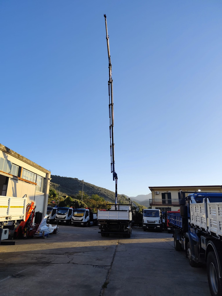 Nosturiauto, Kippiauto kuorma-auto IVECO EUROCARGO 160-250: kuva Nosturiauto, Kippiauto kuorma-auto IVECO EUROCARGO 160-250 Nosturiauto, Kippiauto kuorma-auto IVECO EUROCARGO 160-250: kuva Nosturiauto, Kippiauto kuorma-auto IVECO EUROCARGO 160-250