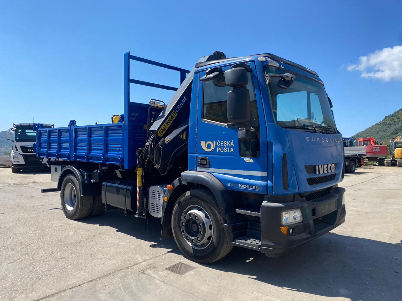 Nosturiauto, Kippiauto kuorma-auto IVECO EUROCARGO 190EL28: kuva Nosturiauto, Kippiauto kuorma-auto IVECO EUROCARGO 190EL28 Nosturiauto, Kippiauto kuorma-auto IVECO EUROCARGO 190EL28: kuva Nosturiauto, Kippiauto kuorma-auto IVECO EUROCARGO 190EL28