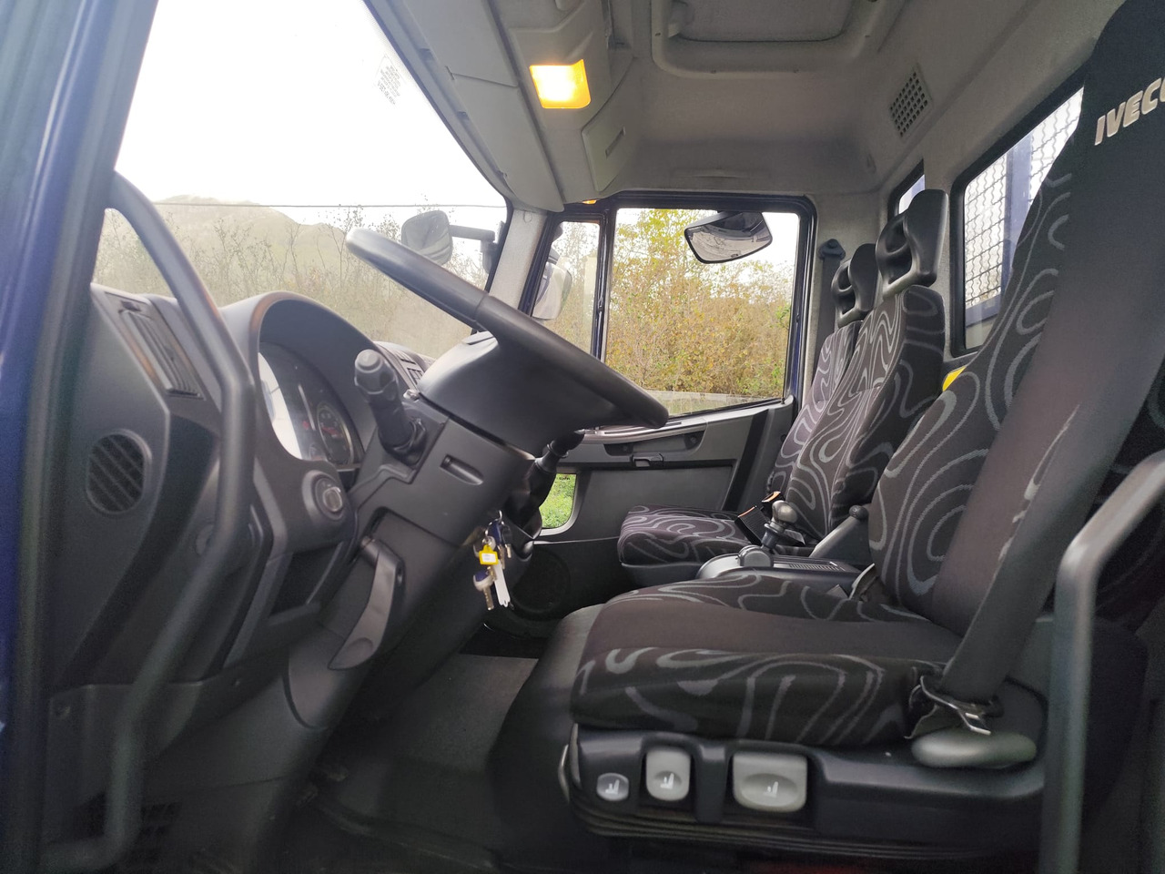 IVECO EUROCARGO 75E18 - Kippiauto kuorma-auto: kuva IVECO EUROCARGO 75E18 - Kippiauto kuorma-auto IVECO EUROCARGO 75E18 - Kippiauto kuorma-auto: kuva IVECO EUROCARGO 75E18 - Kippiauto kuorma-auto