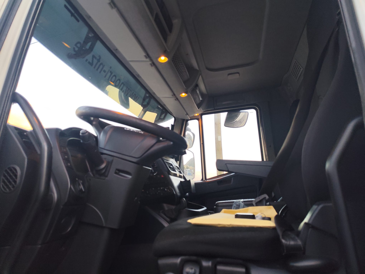 IVECO STRALIS AS 260S46 - Lava-kuorma-auto: kuva IVECO STRALIS AS 260S46 - Lava-kuorma-auto IVECO STRALIS AS 260S46 - Lava-kuorma-auto: kuva IVECO STRALIS AS 260S46 - Lava-kuorma-auto