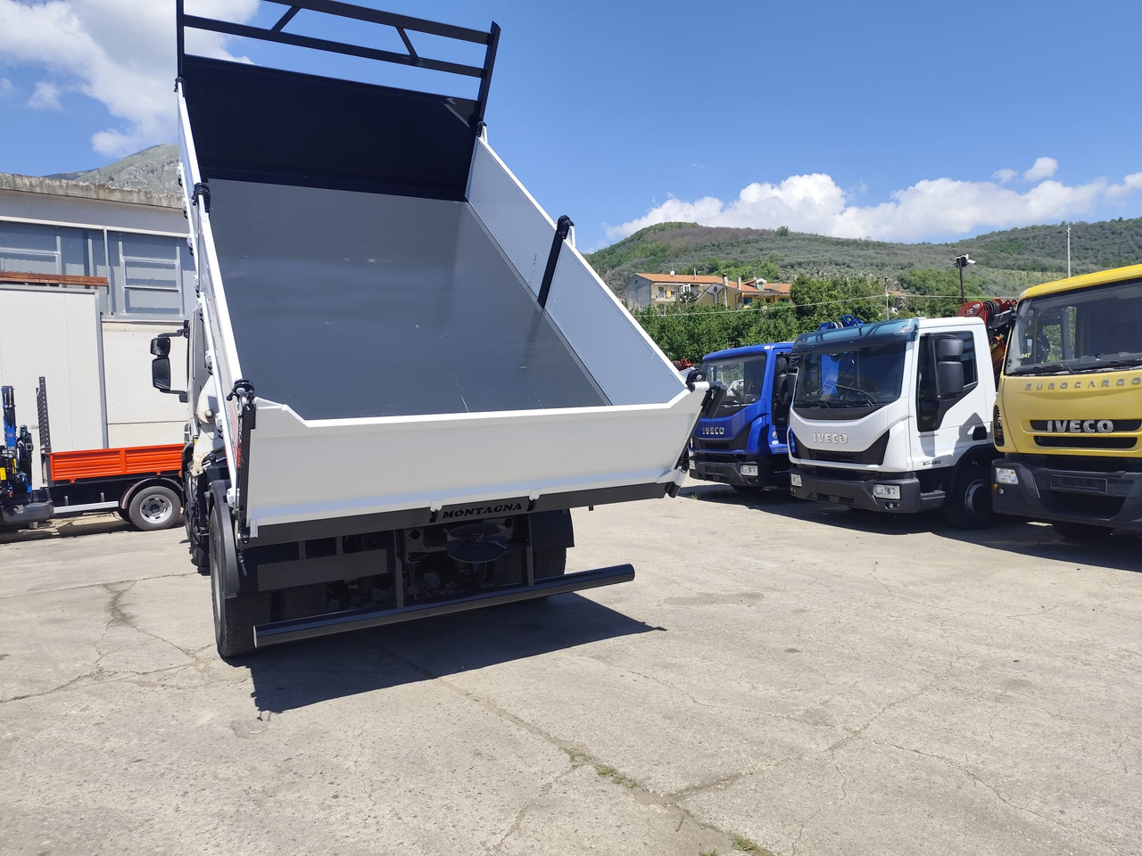 IVECO STRALIS CUBE 190S33 - Nosturiauto: kuva IVECO STRALIS CUBE 190S33 - Nosturiauto IVECO STRALIS CUBE 190S33 - Nosturiauto: kuva IVECO STRALIS CUBE 190S33 - Nosturiauto