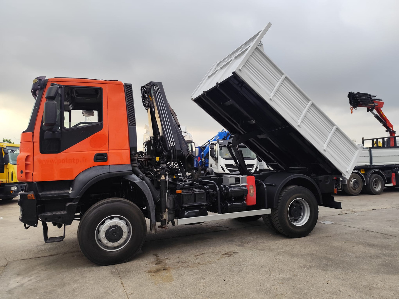 IVECO TRAKKER 190T36 - Nosturiauto: kuva IVECO TRAKKER 190T36 - Nosturiauto IVECO TRAKKER 190T36 - Nosturiauto: kuva IVECO TRAKKER 190T36 - Nosturiauto