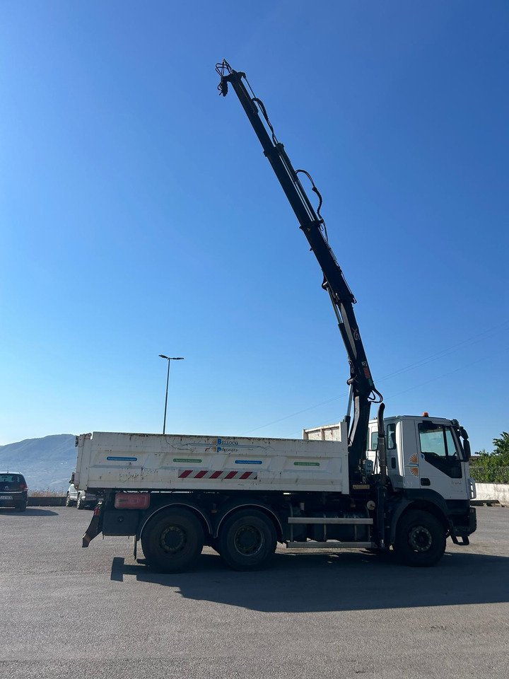 IVECO TRAKKER 260T36 - Nosturiauto, Kippiauto kuorma-auto: kuva IVECO TRAKKER 260T36 - Nosturiauto, Kippiauto kuorma-auto IVECO TRAKKER 260T36 - Nosturiauto, Kippiauto kuorma-auto: kuva IVECO TRAKKER 260T36 - Nosturiauto, Kippiauto kuorma-auto