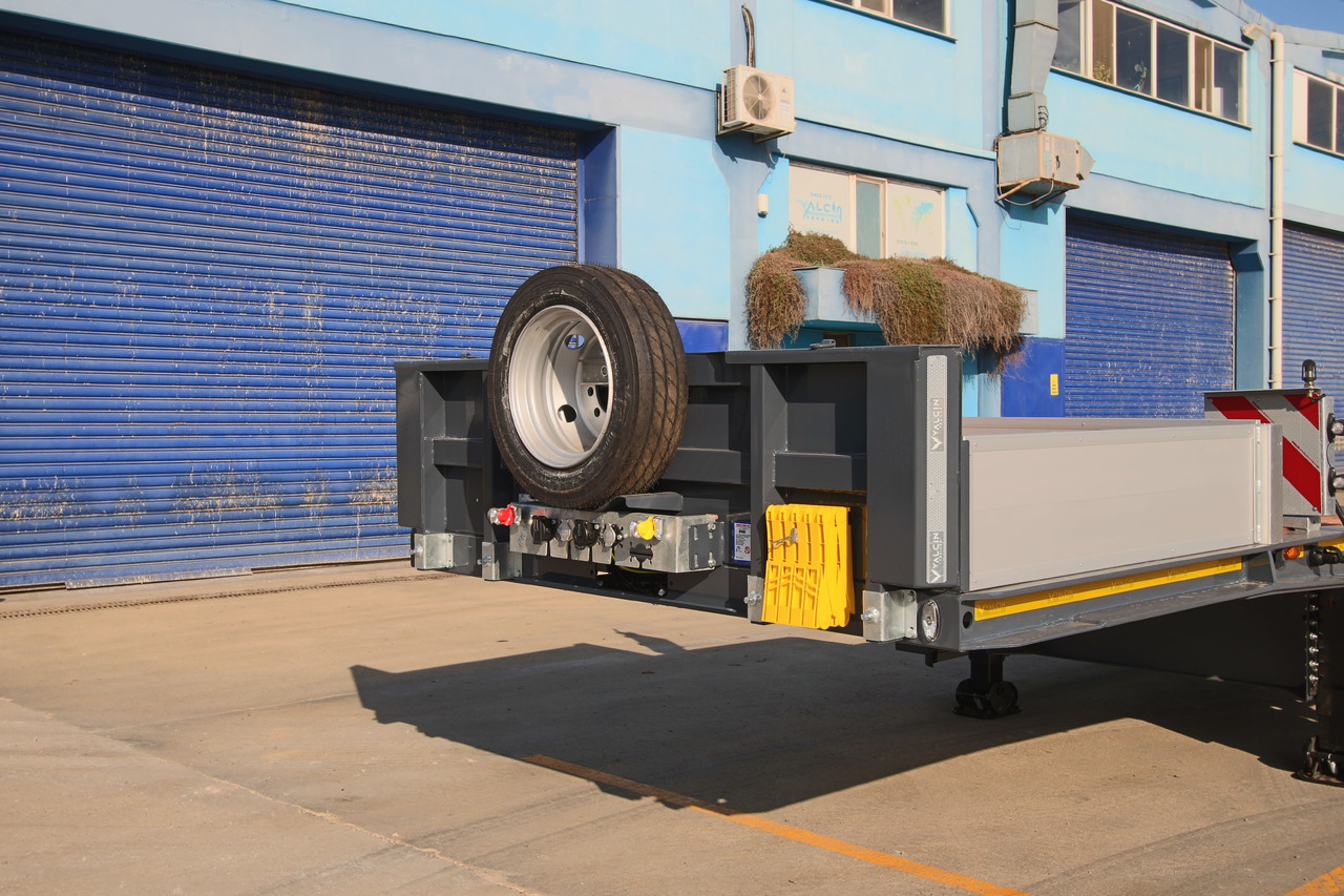 YALCIN 3 ESSIEUX 760mm de Haut - Apuvaunu puoliperävaunu: kuva YALCIN 3 ESSIEUX 760mm de Haut - Apuvaunu puoliperävaunu YALCIN 3 ESSIEUX 760mm de Haut - Apuvaunu puoliperävaunu: kuva YALCIN 3 ESSIEUX 760mm de Haut - Apuvaunu puoliperävaunu