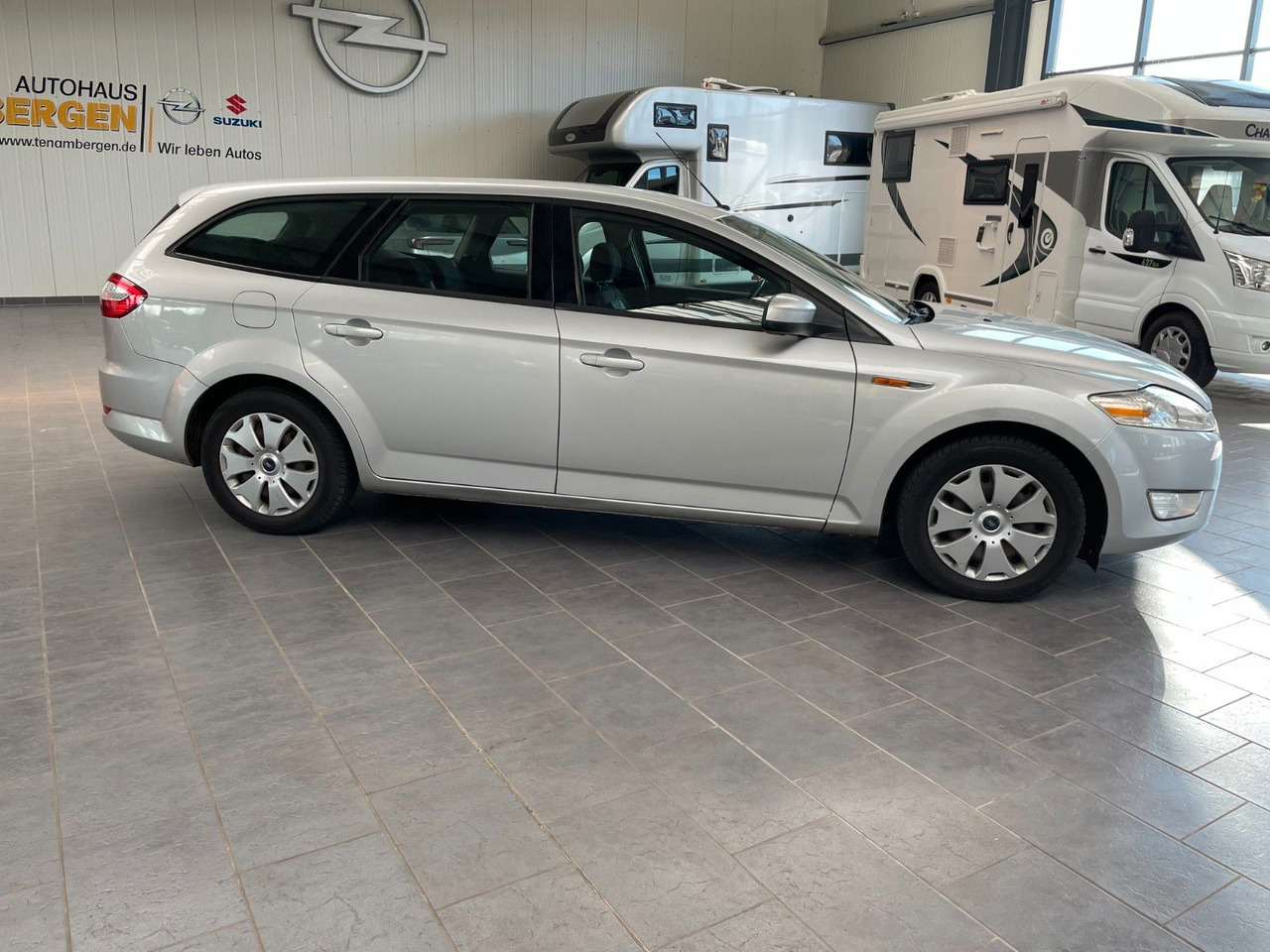 Ford Mondeo Turnier Trend / AHK / 8-fach Bereift - Henkilöauto: kuva Ford Mondeo Turnier Trend / AHK / 8-fach Bereift - Henkilöauto Ford Mondeo Turnier Trend / AHK / 8-fach Bereift - Henkilöauto: kuva Ford Mondeo Turnier Trend / AHK / 8-fach Bereift - Henkilöauto