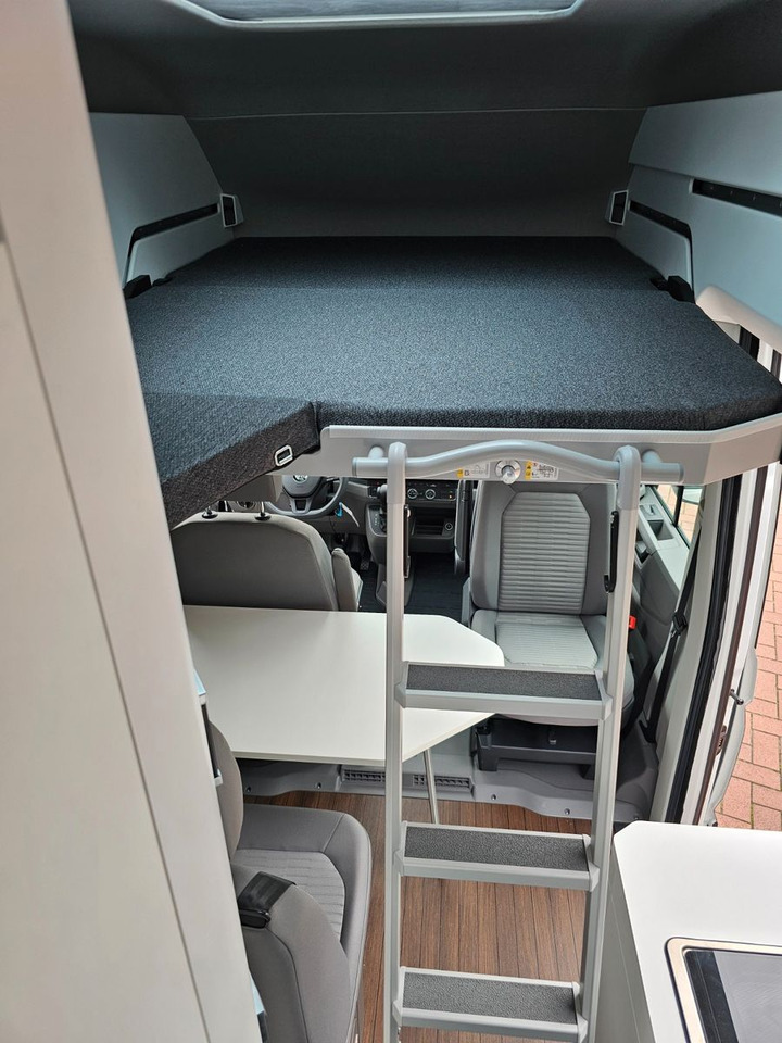 Matkailuauto Volkswagen Crafter Grand California 600 Solar LED AHK ACC: kuva Matkailuauto Volkswagen Crafter Grand California 600 Solar LED AHK ACC