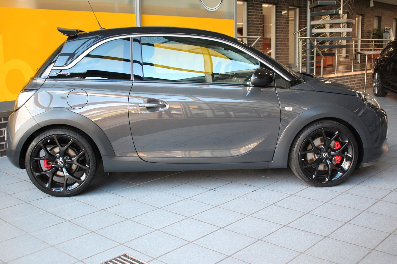 Opel Adam Rocks S Unlimited IntelliLink PDC 18" - Sedan: kuva Opel Adam Rocks S Unlimited IntelliLink PDC 18" - Sedan Opel Adam Rocks S Unlimited IntelliLink PDC 18" - Sedan: kuva Opel Adam Rocks S Unlimited IntelliLink PDC 18" - Sedan