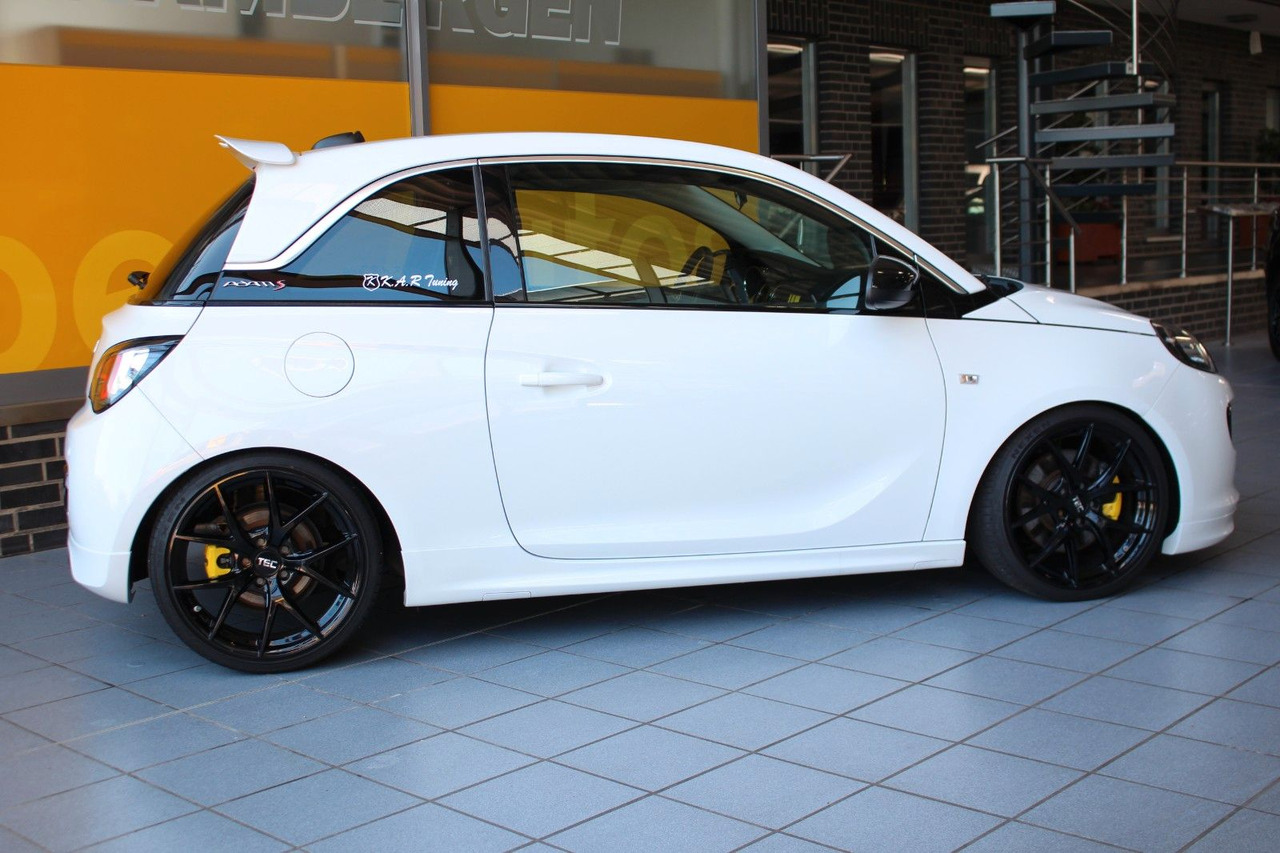 Opel Adam S 1.4 Überrollkäfig 4Punkt-Gurte - Sedan: kuva Opel Adam S 1.4 Überrollkäfig 4Punkt-Gurte - Sedan Opel Adam S 1.4 Überrollkäfig 4Punkt-Gurte - Sedan: kuva Opel Adam S 1.4 Überrollkäfig 4Punkt-Gurte - Sedan