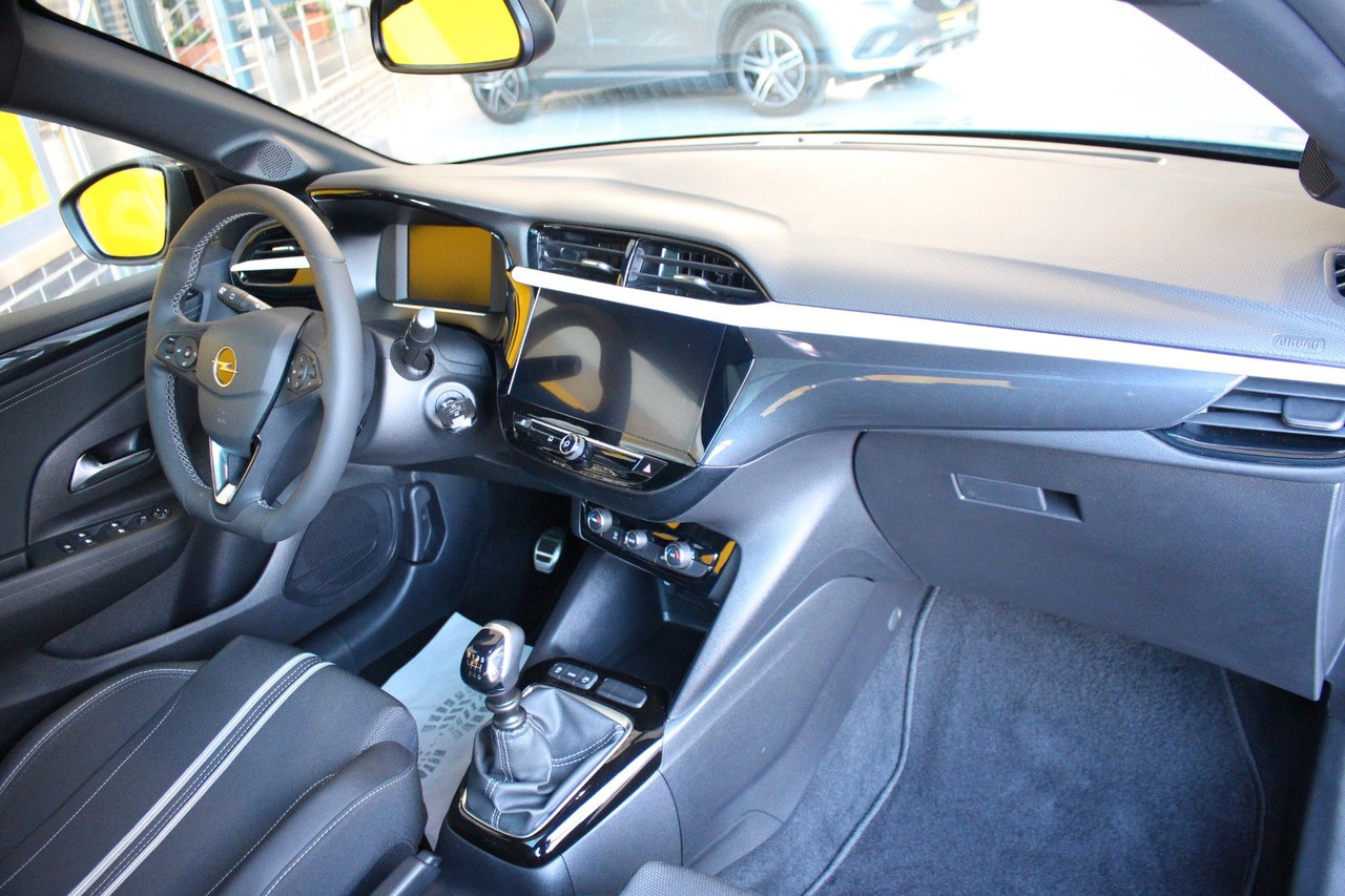 Opel Corsa F GS PanoDach IntelliLux LED Scheinwerfer - Henkilöauto: kuva Opel Corsa F GS PanoDach IntelliLux LED Scheinwerfer - Henkilöauto Opel Corsa F GS PanoDach IntelliLux LED Scheinwerfer - Henkilöauto: kuva Opel Corsa F GS PanoDach IntelliLux LED Scheinwerfer - Henkilöauto
