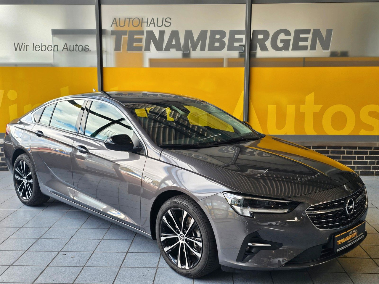 Opel Insignia B GS Elegance Memory Matrix SHZ Massage - Sedan: kuva Opel Insignia B GS Elegance Memory Matrix SHZ Massage - Sedan Opel Insignia B GS Elegance Memory Matrix SHZ Massage - Sedan: kuva Opel Insignia B GS Elegance Memory Matrix SHZ Massage - Sedan