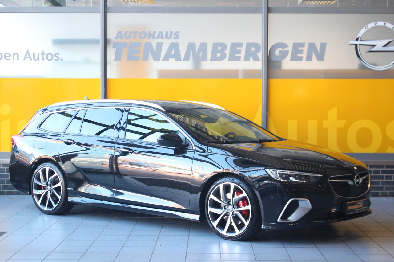 Opel Insignia B Sports Tourer GSi 4x4 Massage Bose - Farmari: kuva Opel Insignia B Sports Tourer GSi 4x4 Massage Bose - Farmari Opel Insignia B Sports Tourer GSi 4x4 Massage Bose - Farmari: kuva Opel Insignia B Sports Tourer GSi 4x4 Massage Bose - Farmari