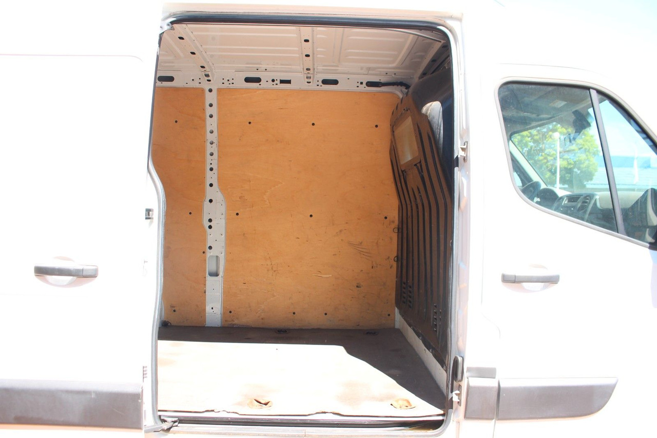 Leasing  Opel Movano B Kasten HKa L2H2 3,5t Trennwand Holz PDC Opel Movano B Kasten HKa L2H2 3,5t Trennwand Holz PDC: kuva Leasing  Opel Movano B Kasten HKa L2H2 3,5t Trennwand Holz PDC Opel Movano B Kasten HKa L2H2 3,5t Trennwand Holz PDC