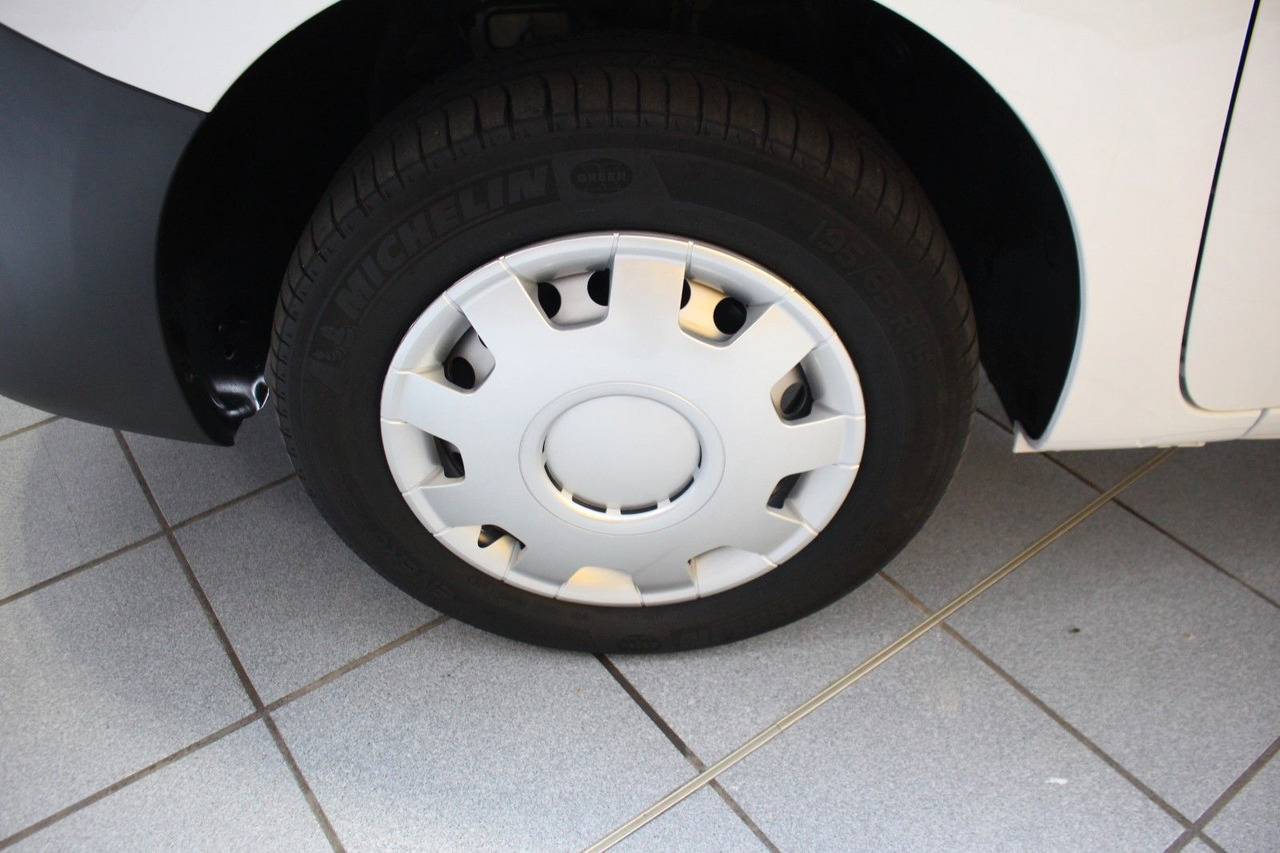 Renault Kangoo Rapid Maxi Extra Klima Bluetooth PDC - Pieni pakettiauto: kuva Renault Kangoo Rapid Maxi Extra Klima Bluetooth PDC - Pieni pakettiauto Renault Kangoo Rapid Maxi Extra Klima Bluetooth PDC - Pieni pakettiauto: kuva Renault Kangoo Rapid Maxi Extra Klima Bluetooth PDC - Pieni pakettiauto